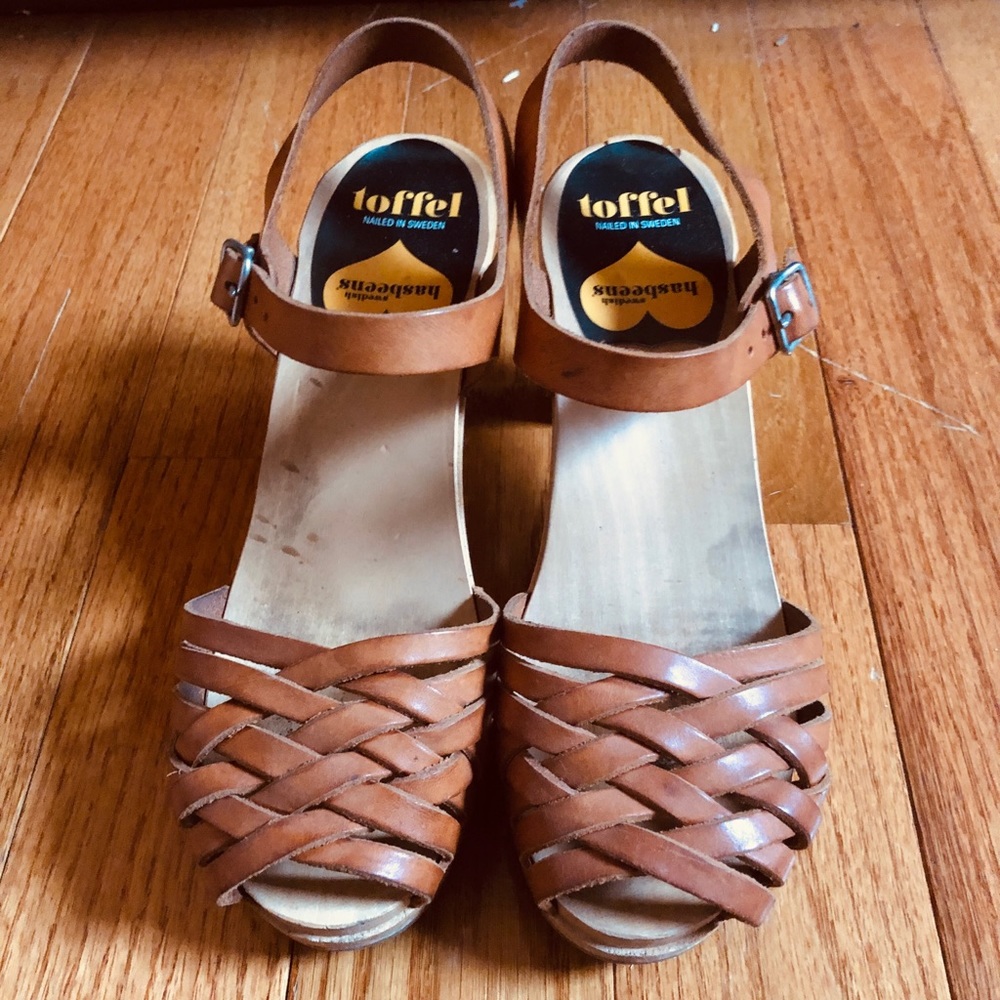 Swedish hasbeens camel woven leather wooden clogs